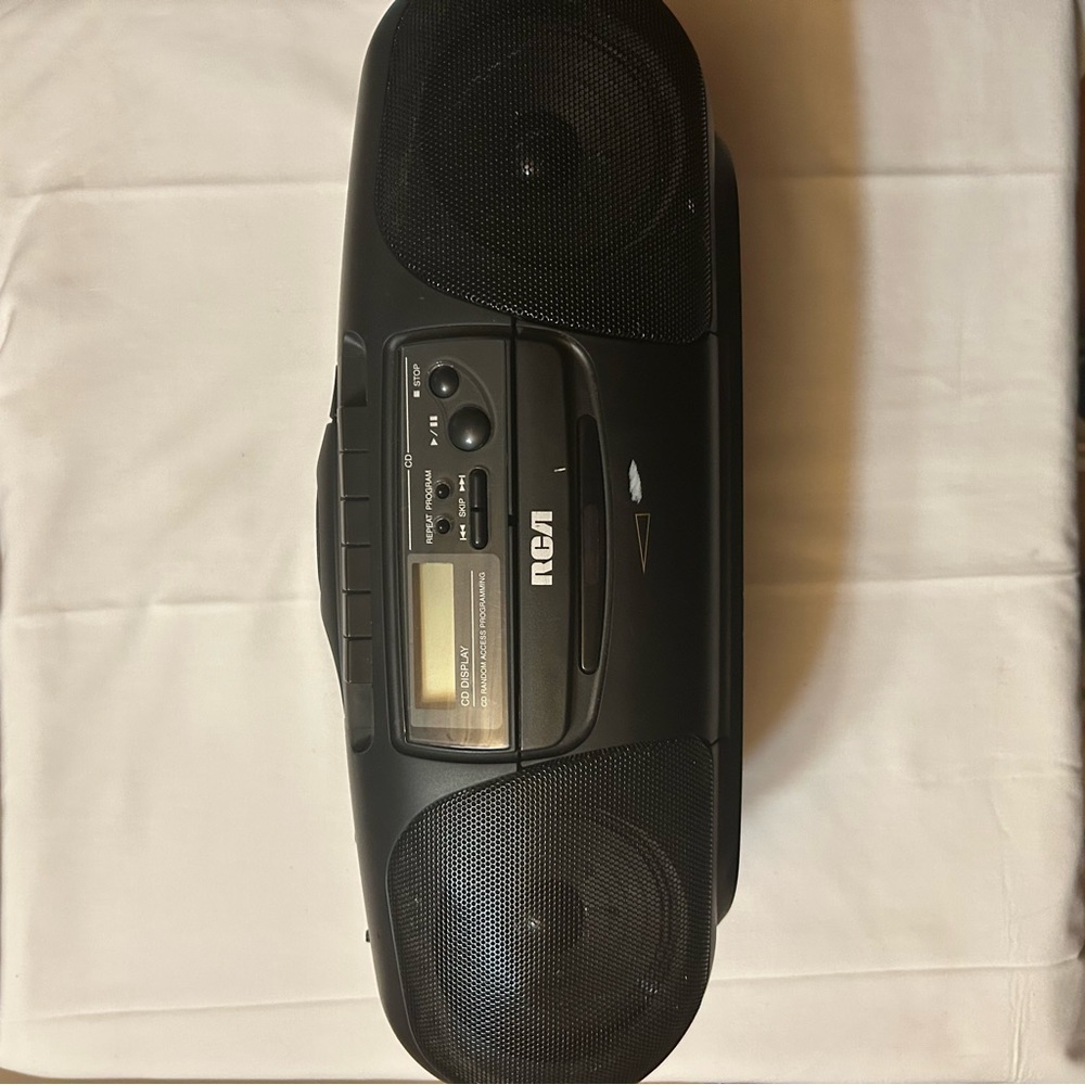 Portable Radio/CD Player - Picture 8 of 12